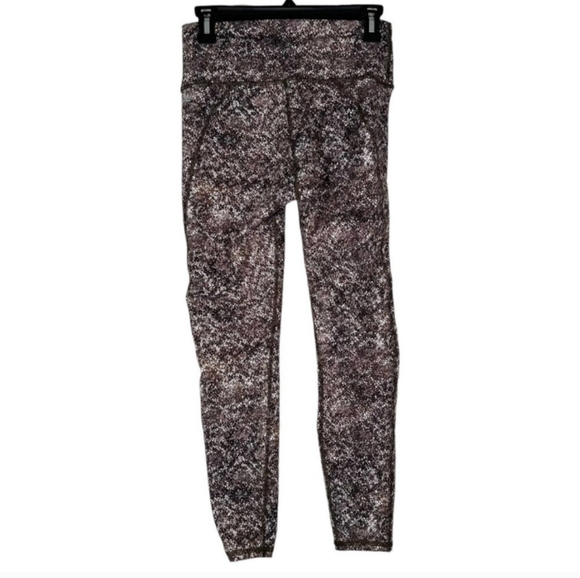 🆕Fabletics Define PowerHold High-Waist 7/8 Leggings Serpentine Print Size Small - Picture 8 of 14